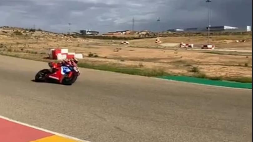 Marc Marquez si allena sul kartodromo di Aragon