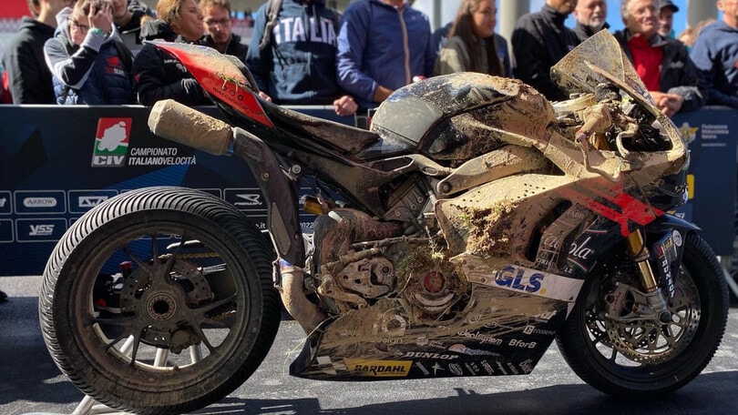 CIV SBK, Mugello: la Ducati di Pirro dopo la doppia caduta