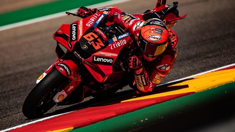 MotoGP, Aragon: poker di Bastianini che vince in volata su Bagnaia