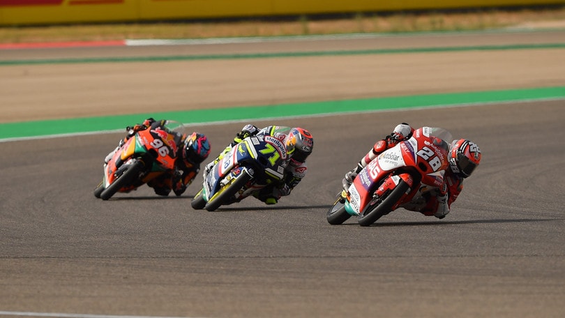 Moto3, Guevara domina e trionfa ad Aragon. Garcia e Foggia in ombra