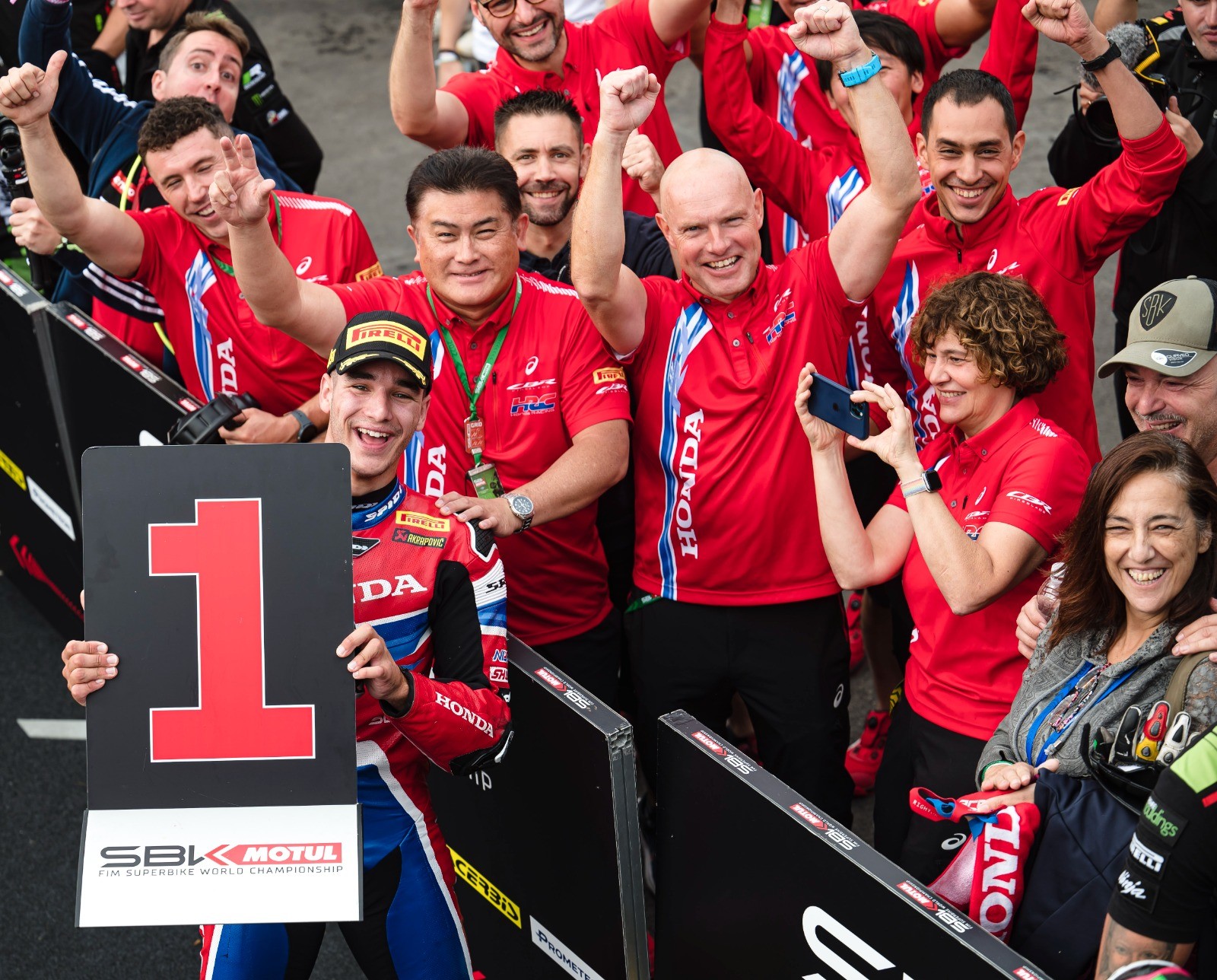 SBK Barcellona, Superpole: la prima volta di Lecuona è realtà, male i big