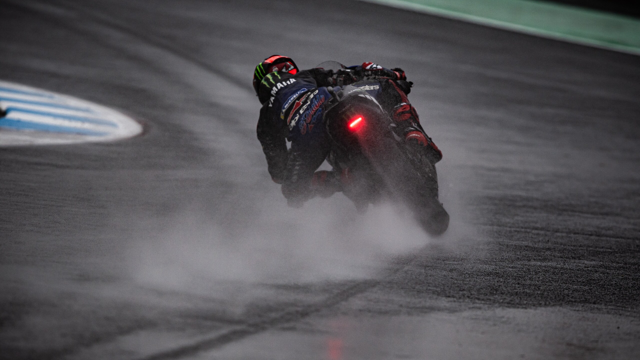 GP Giappone: le immagini della MotoGP sotto il diluvio di Motegi