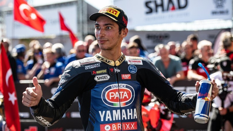 SBK Barcellona, Razgatlioglu: "Ho cercato di non uccidere il posteriore, non è andata bene"