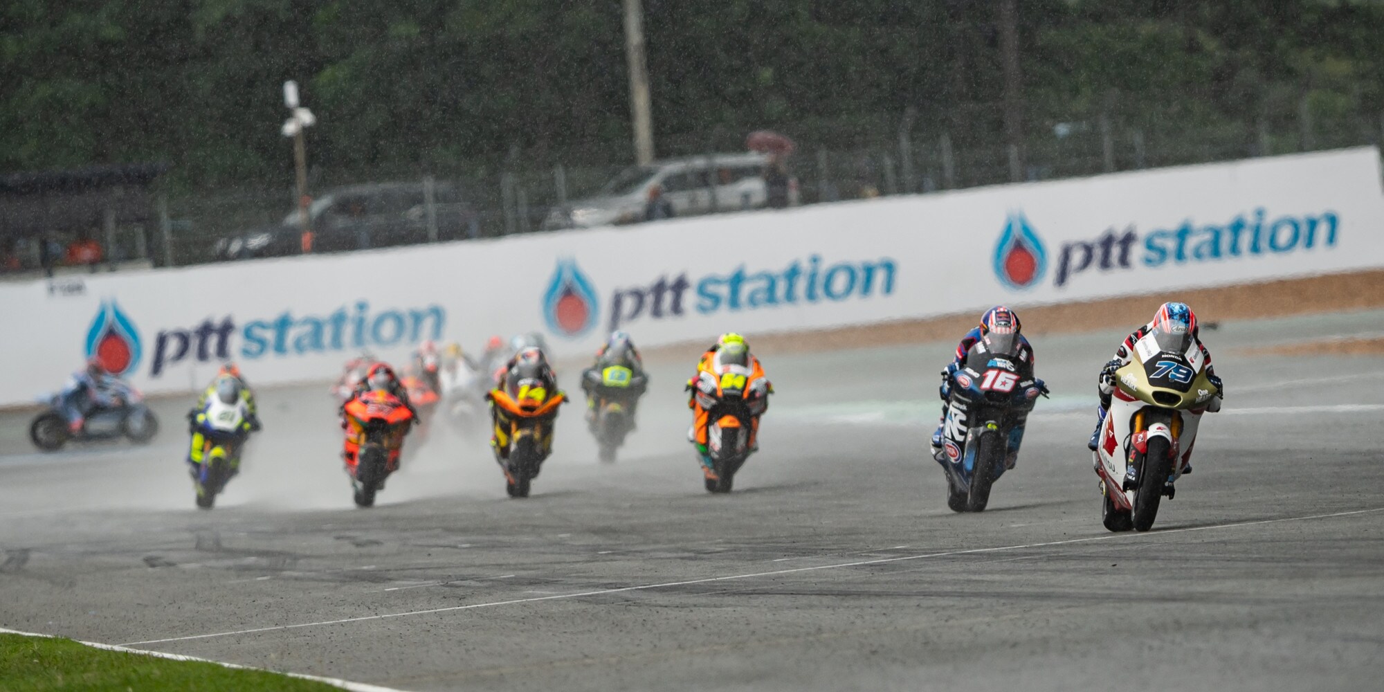 Classifica campionato Moto2: distacco minimo tra Fernandez e Ogura