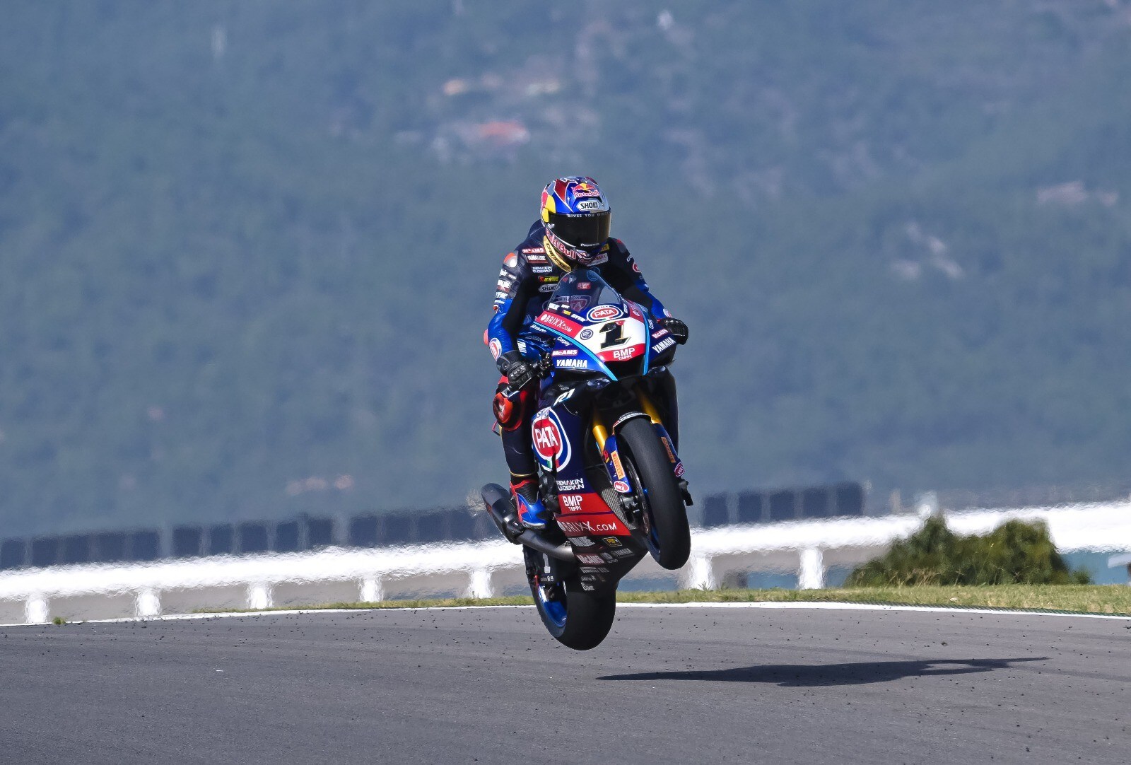 SBK, Razgatlioglu come Jordan: a Portimao diventa "Air Toprak"