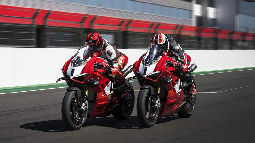 SBK, ecco la nuova arma di Bautista e co: svelata la Ducati Panigale V4 R 2023