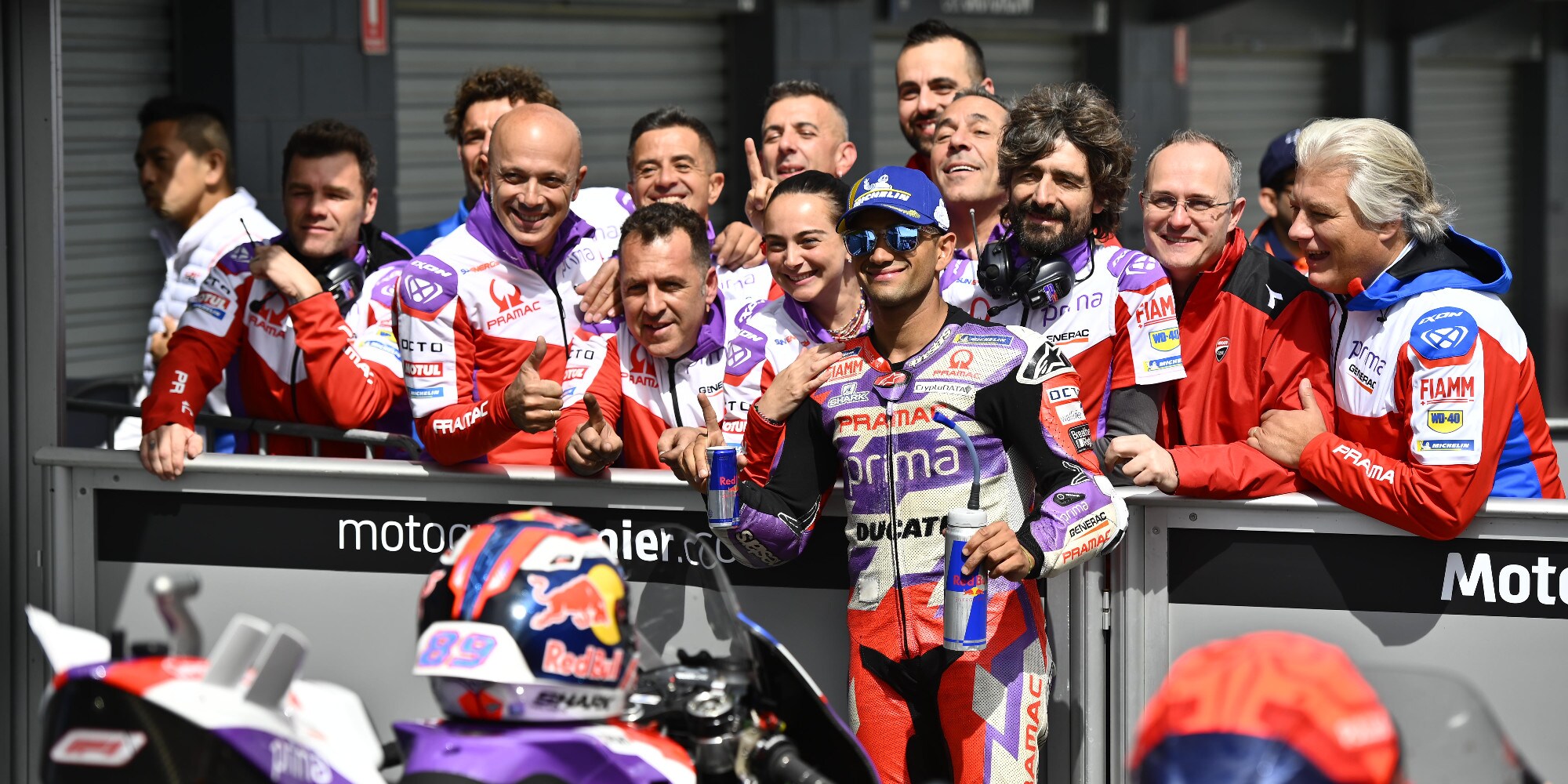 MotoGP Australia: Jorge Martin strappa la pole position, Bagnaia è 3°
