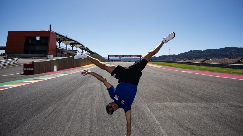 SBK Argentina, Razgatlioglu ironico: "Bautista oggi ha aperto il gas a metà sul dritto"