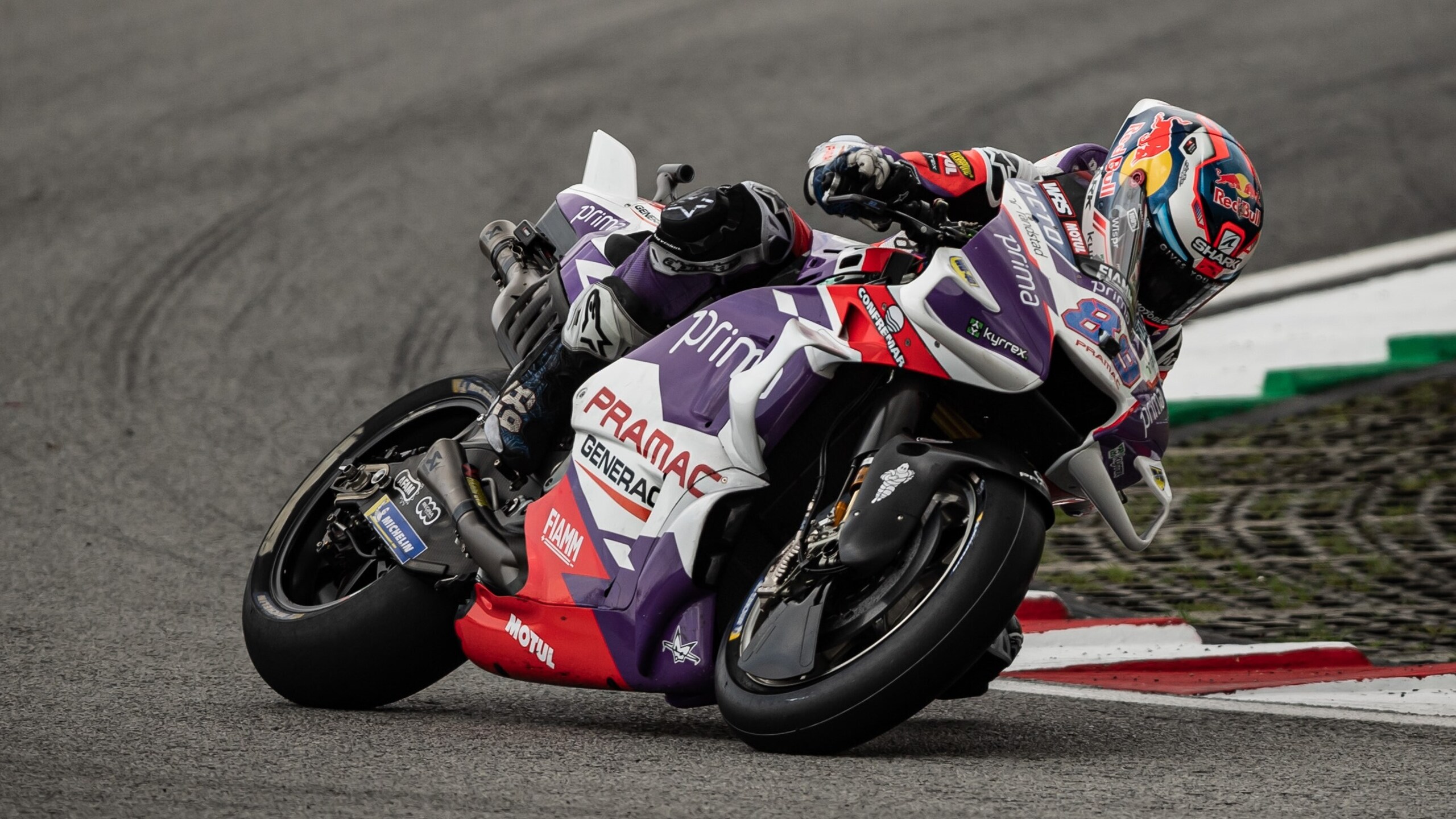 MotoGP Malesia: i piloti Prima Pramac in azione a Sepang