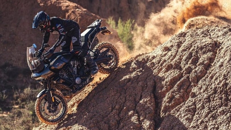 L'impresa di Joan Pedrero: al traguardo della 1000 Dunas in Harley-Davidson