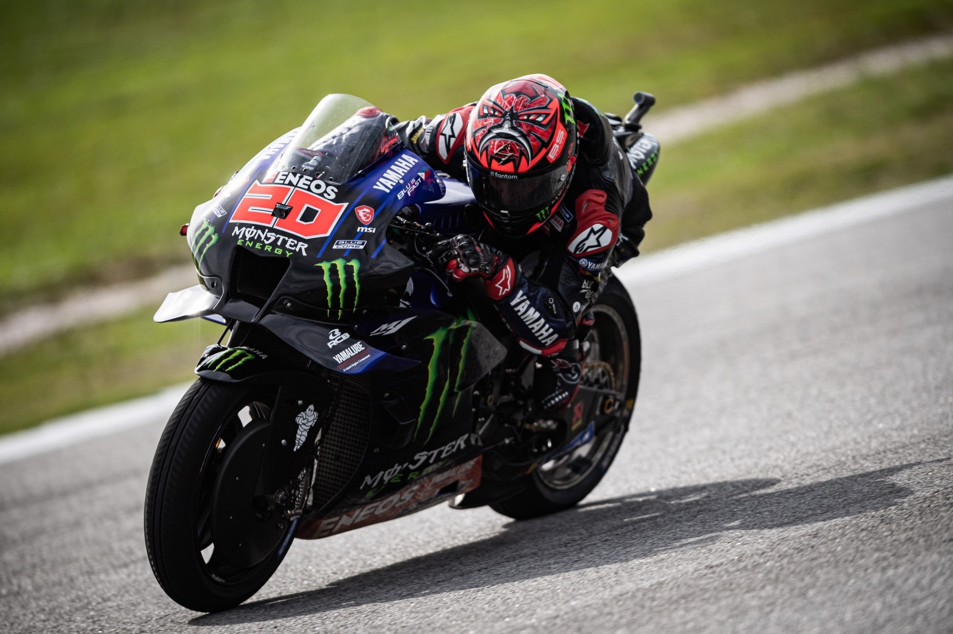 MotoGP Valencia, FP1: Quartararo alza subito la voce, Bagnaia solo 17°