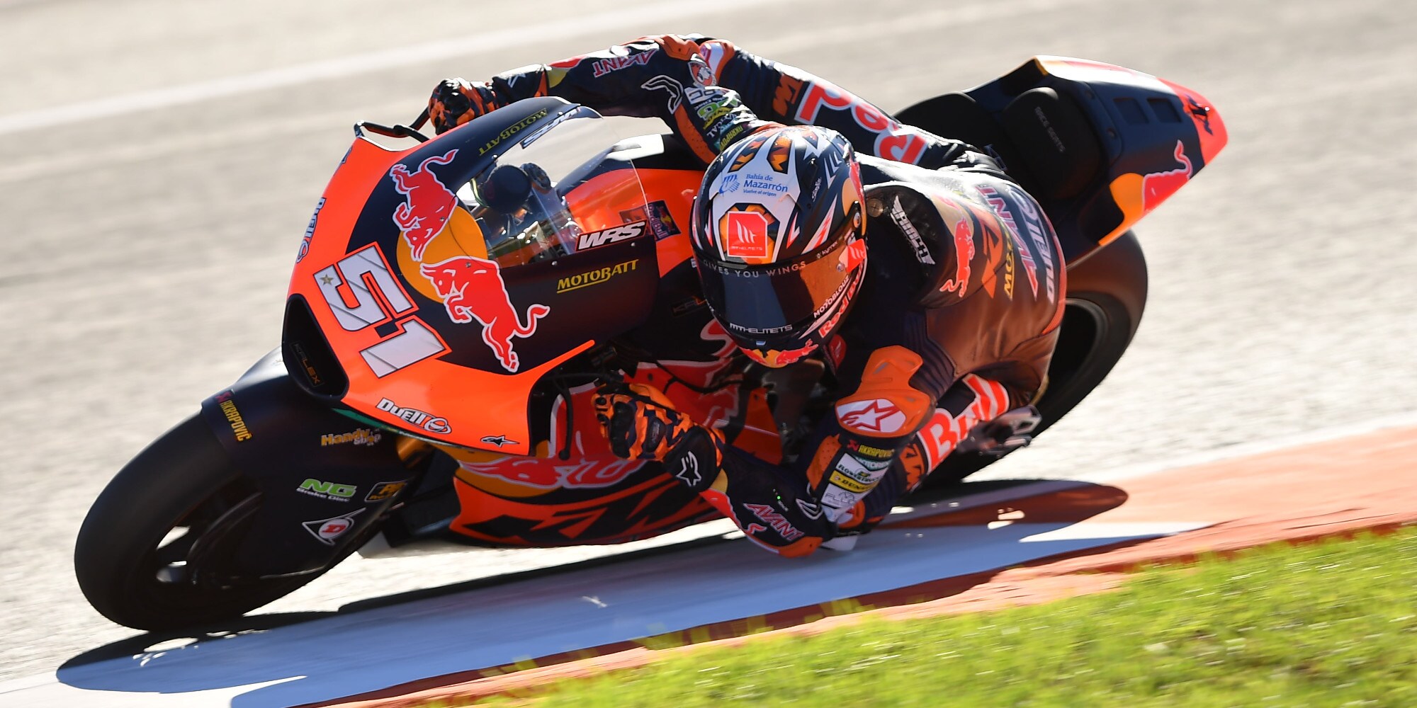 Moto2 Valencia: Acosta firma le FP2, Pasini ed Arbolino in Q2 provvisoria