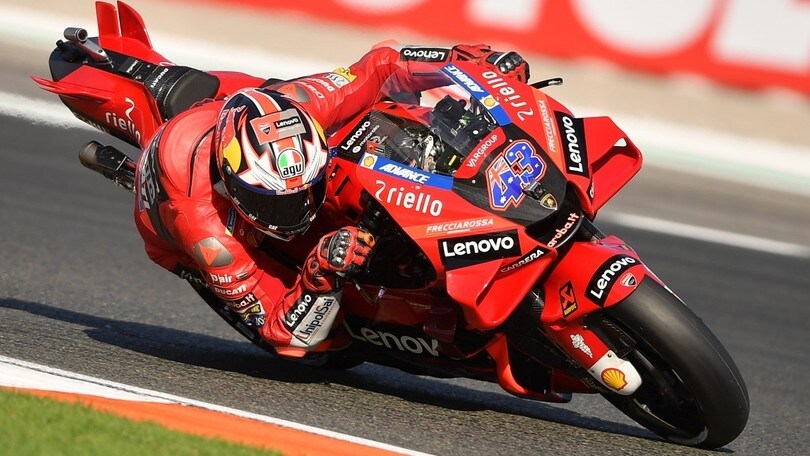 GP Valencia, Miller svetta, ma Quartararo meglio di Bagnaia: entrambi in Q2