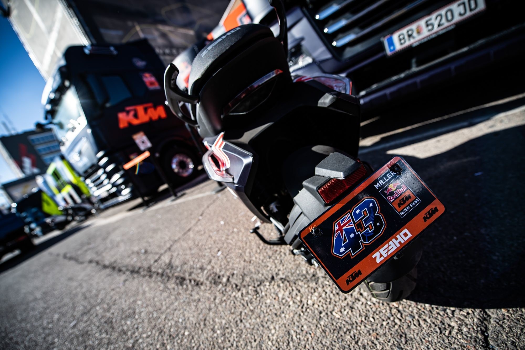 MotoGP Valencia: le nuove vite di Rins e Miller