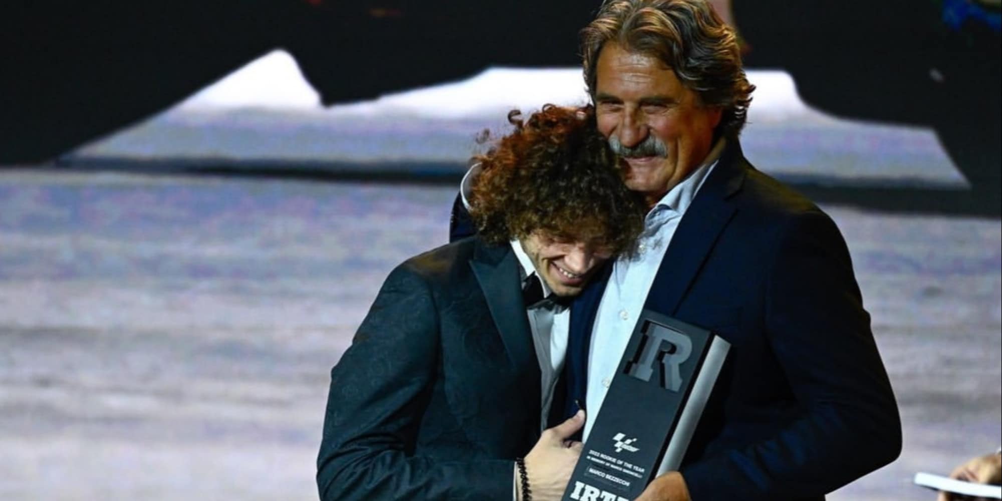 MotoGP: Bezzecchi premiato Rookie of the Year da Paolo Simoncelli