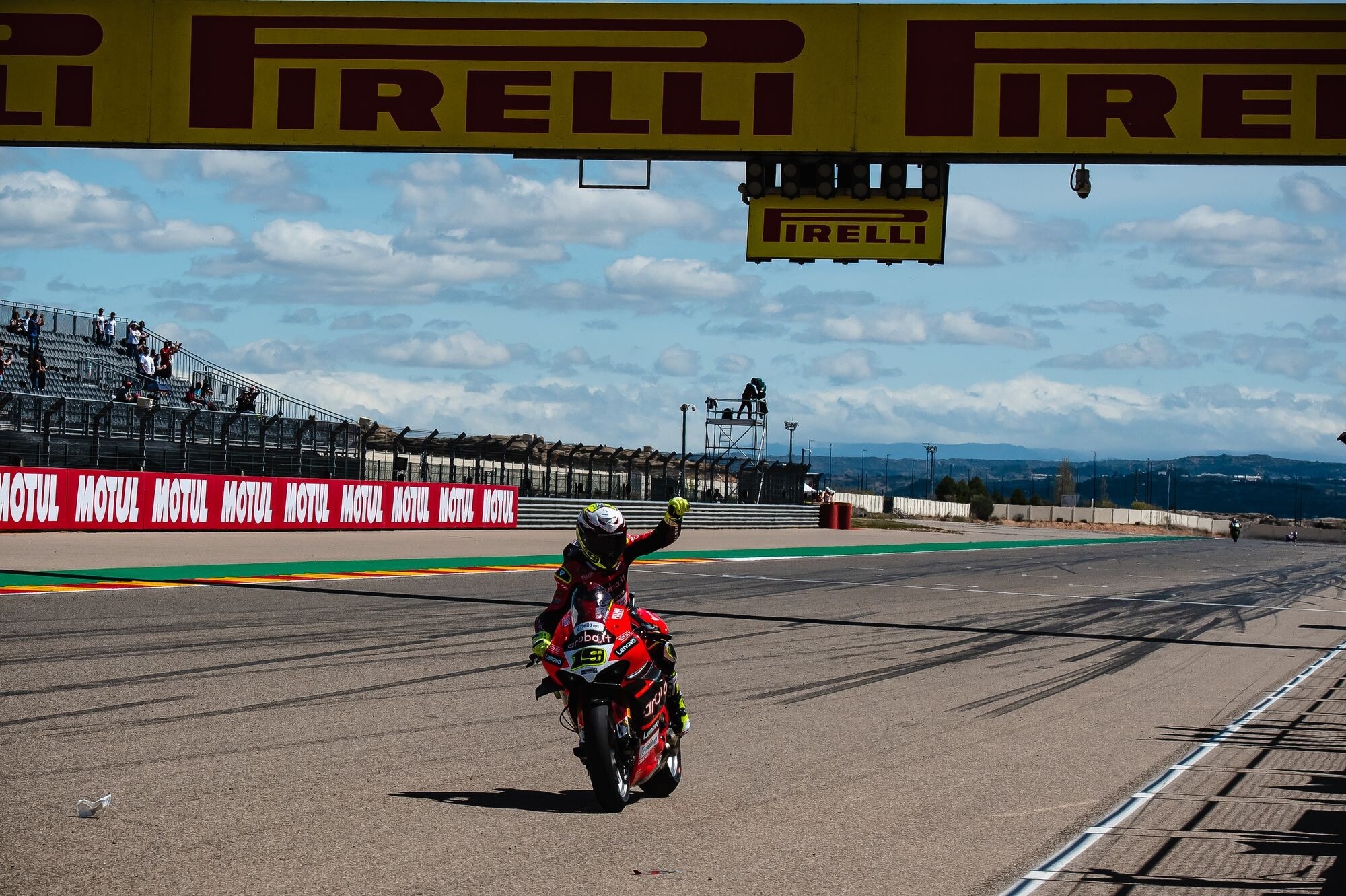 SBK: la magica stagione di Bautista e Ducati in immagini
