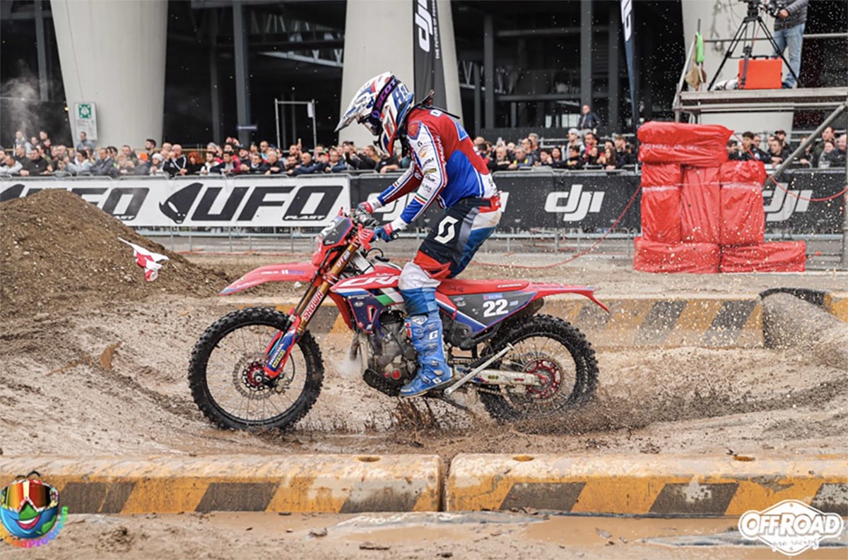 EICMA Motolive: Gran spettacolo al SuperEnduro con Oldrati-Verona-Lesiardo sul podio