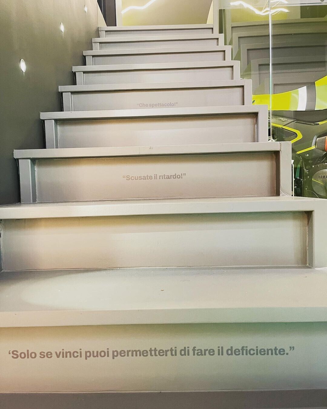 MotoGP: Valentino Rossi, inaugurato il nuovo VR46 Store a Tavullia