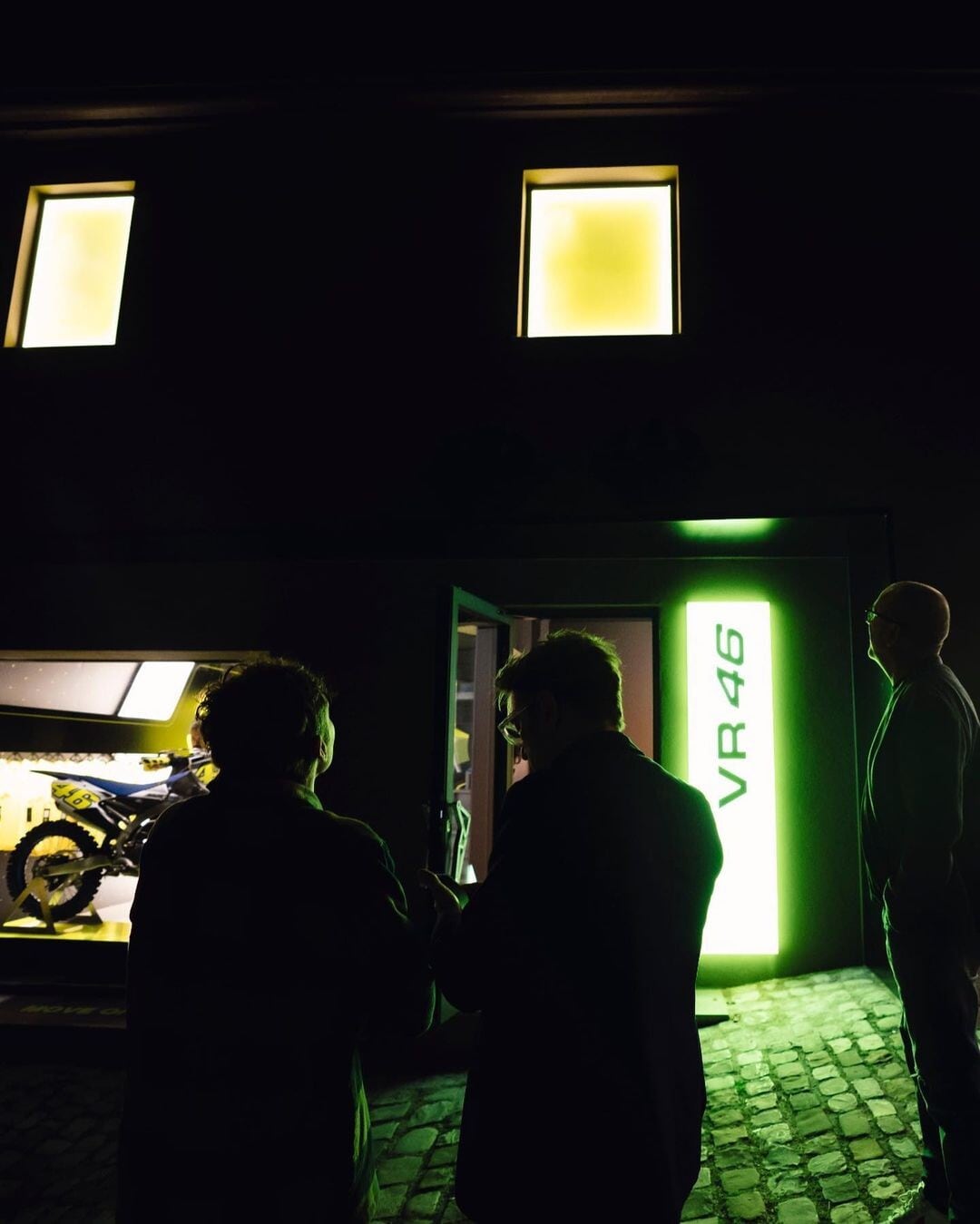 MotoGP: Valentino Rossi, inaugurato il nuovo VR46 Store a Tavullia