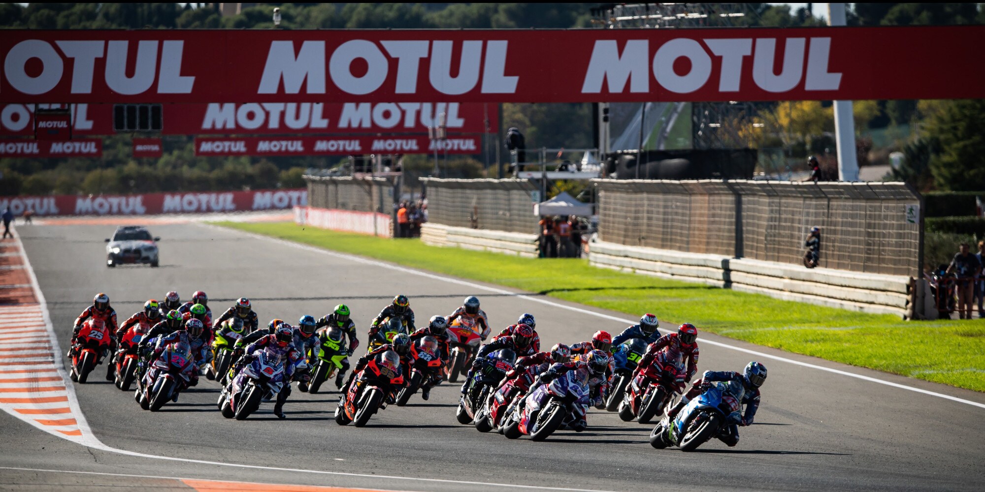 Mondiali di MotoGP, come sarebbe gareggiare per le nazioni