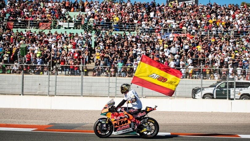 Moto2: gli scatti più significativi della stagione e le 10 moto più belle