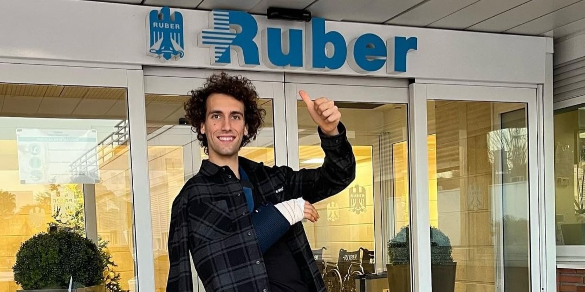 MotoGP, Alex Rins sotto i ferri: ecco la spaventosa cicatrice