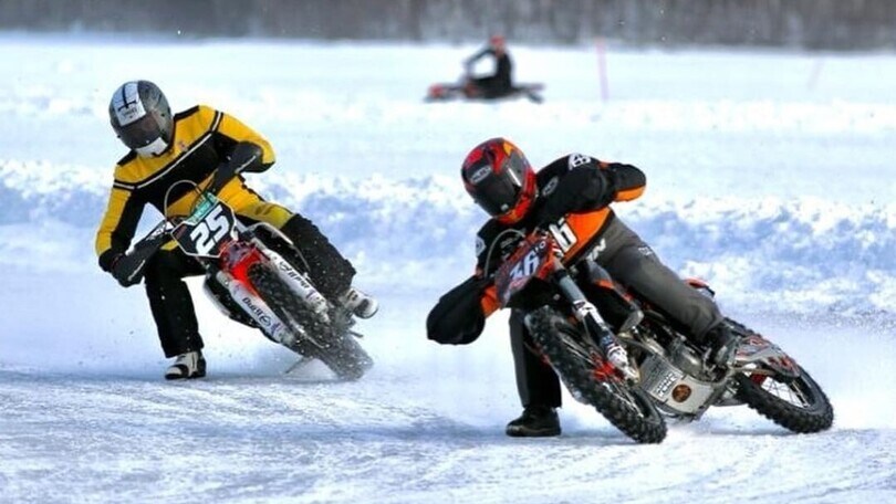 Pista ghiacciata? Nessun problema: ecco l'Ice Racing