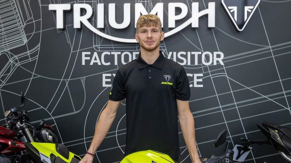 Da tre cilindri a tre cilindri: Tuuli passa da MV a Triumph in Supersport