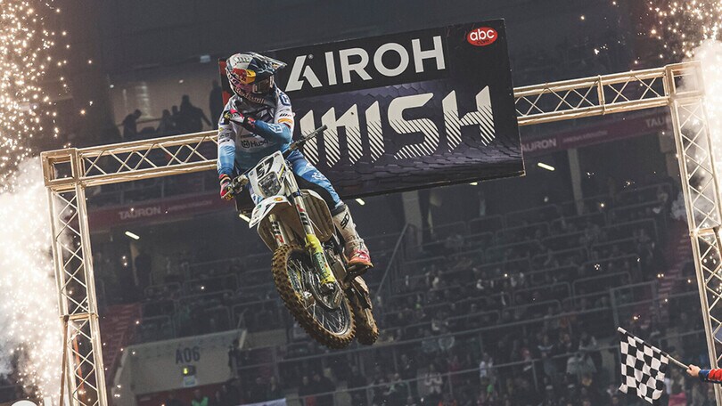 Billy Bolt domina l'apertura del mondiale FIM Superenduro in Polonia