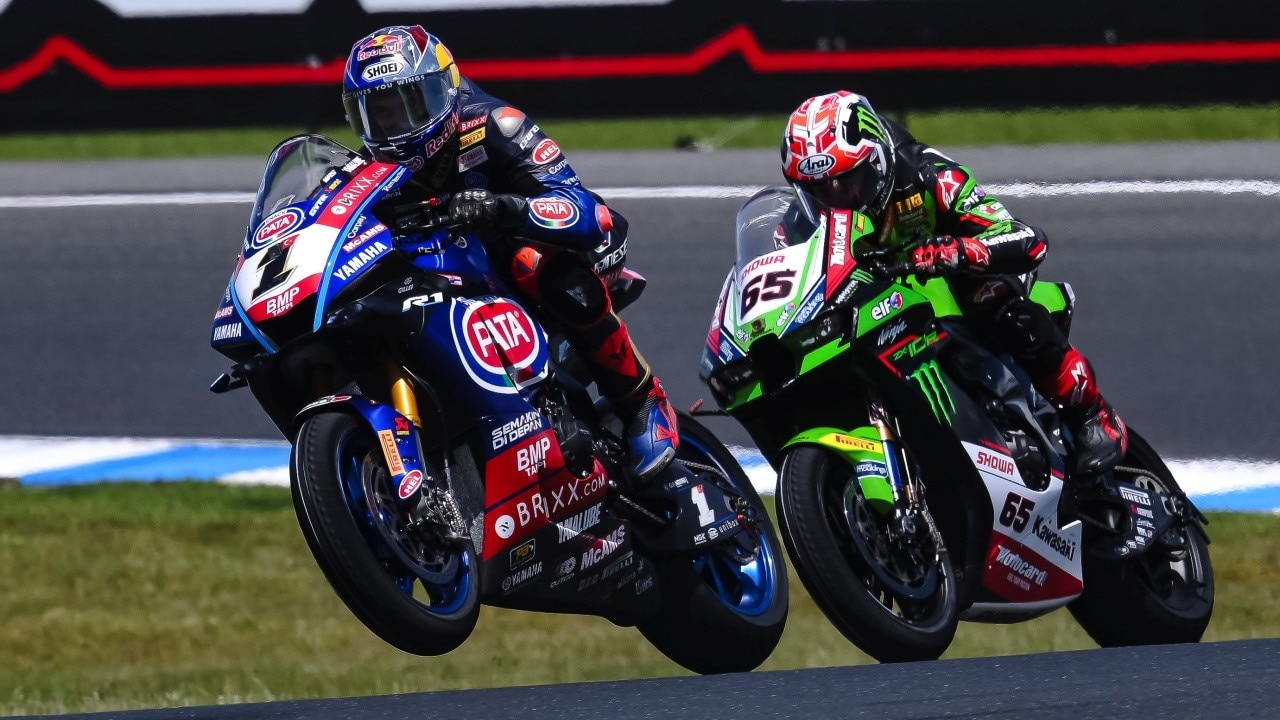 SBK, Razgatlioglu "soffia" l'elettronico di fiducia a Rea
