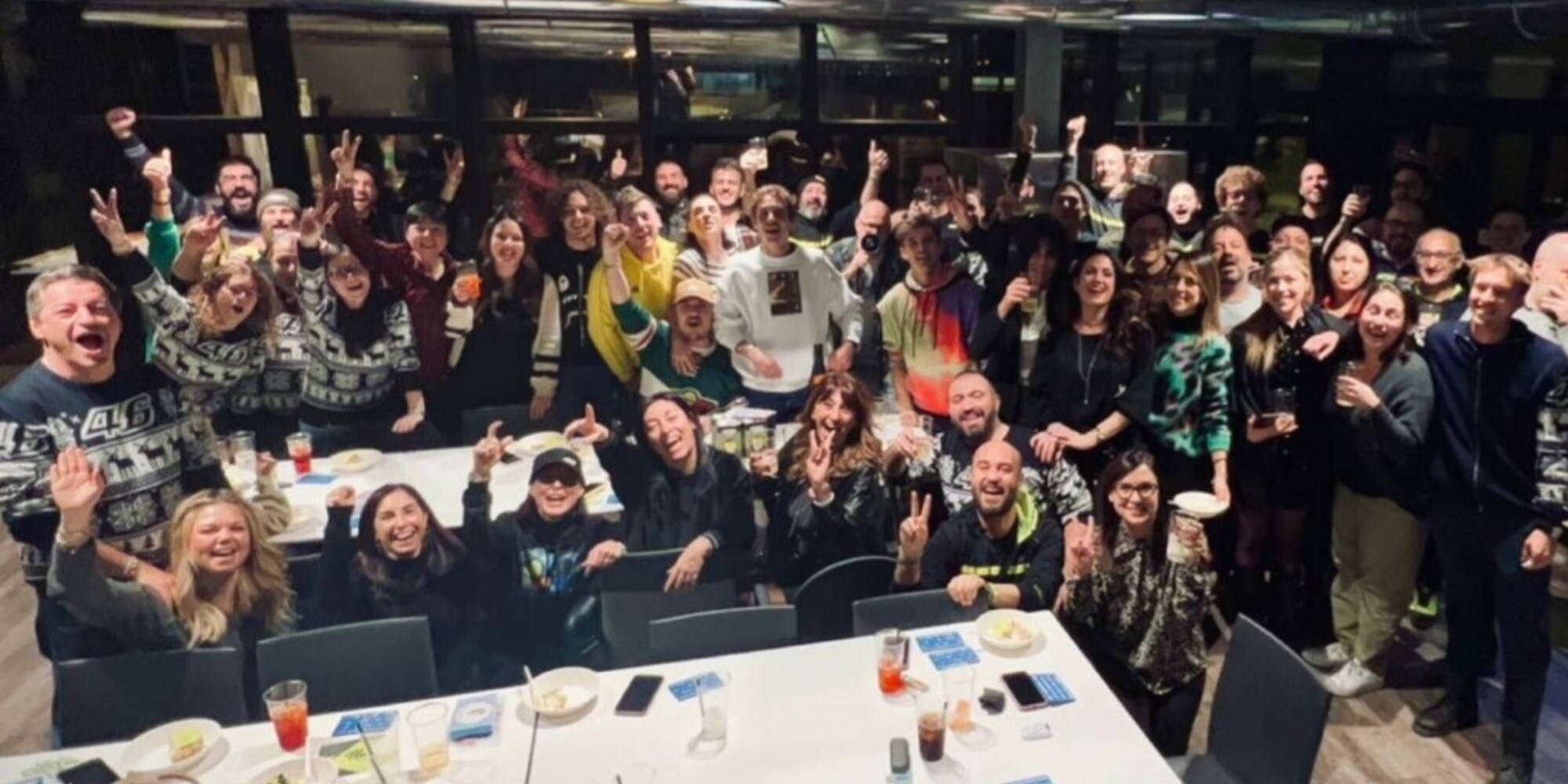 Valentino Rossi gioca a tombola con la VR46