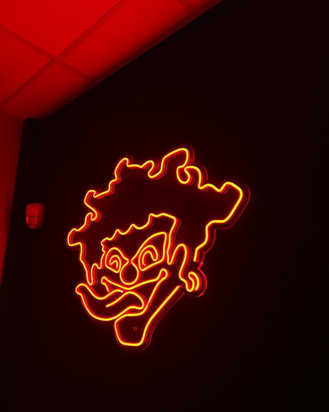 Valentino Rossi: l'abito hot di Francesca Sofia Novello per Capodanno 2023