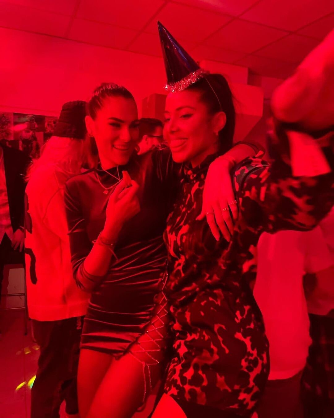 Valentino Rossi: l'abito hot di Francesca Sofia Novello per Capodanno 2023