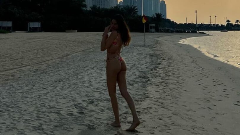 MotoGP, Valentino Rossi: Francesca Sofia Novello, bikini da urlo a Dubai