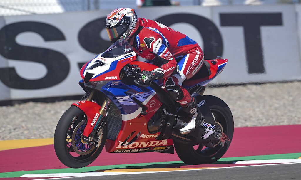 SBK, Honda CBR1000RR-R: la bella che balla, troppo