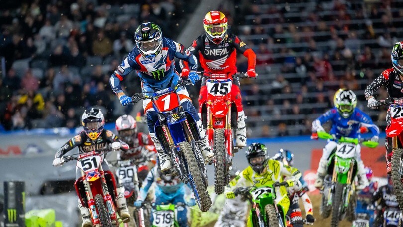 Supercross: nella notte di San Diego brilla ancora Tomac