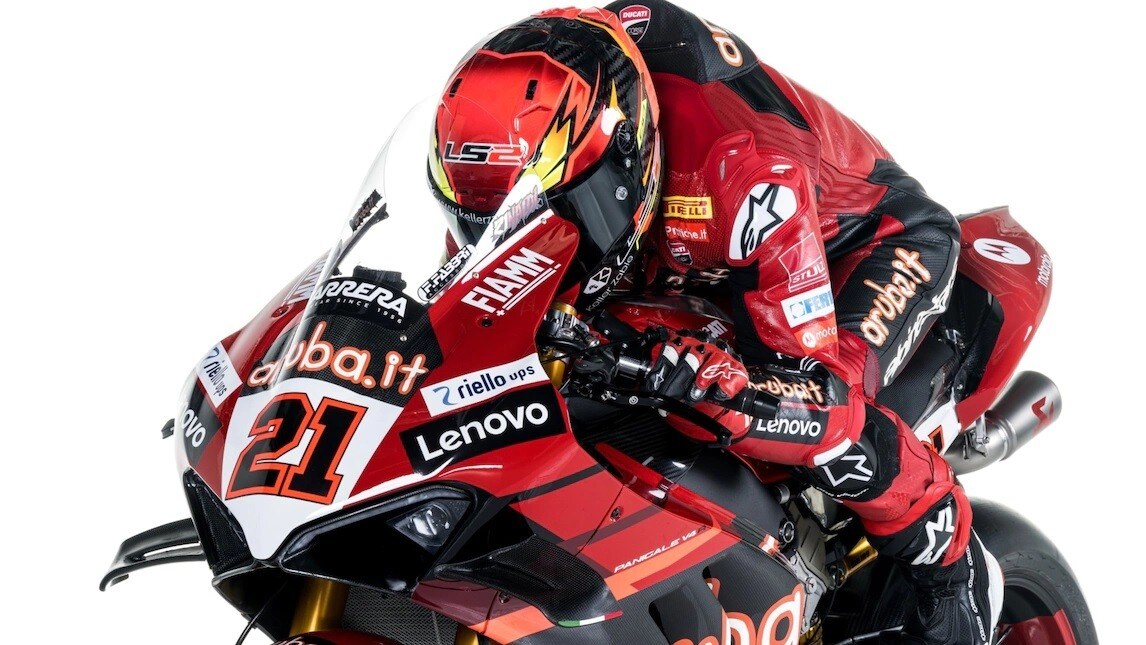 SBK, Rinaldi: "I want the team to fight for the title with both riders"