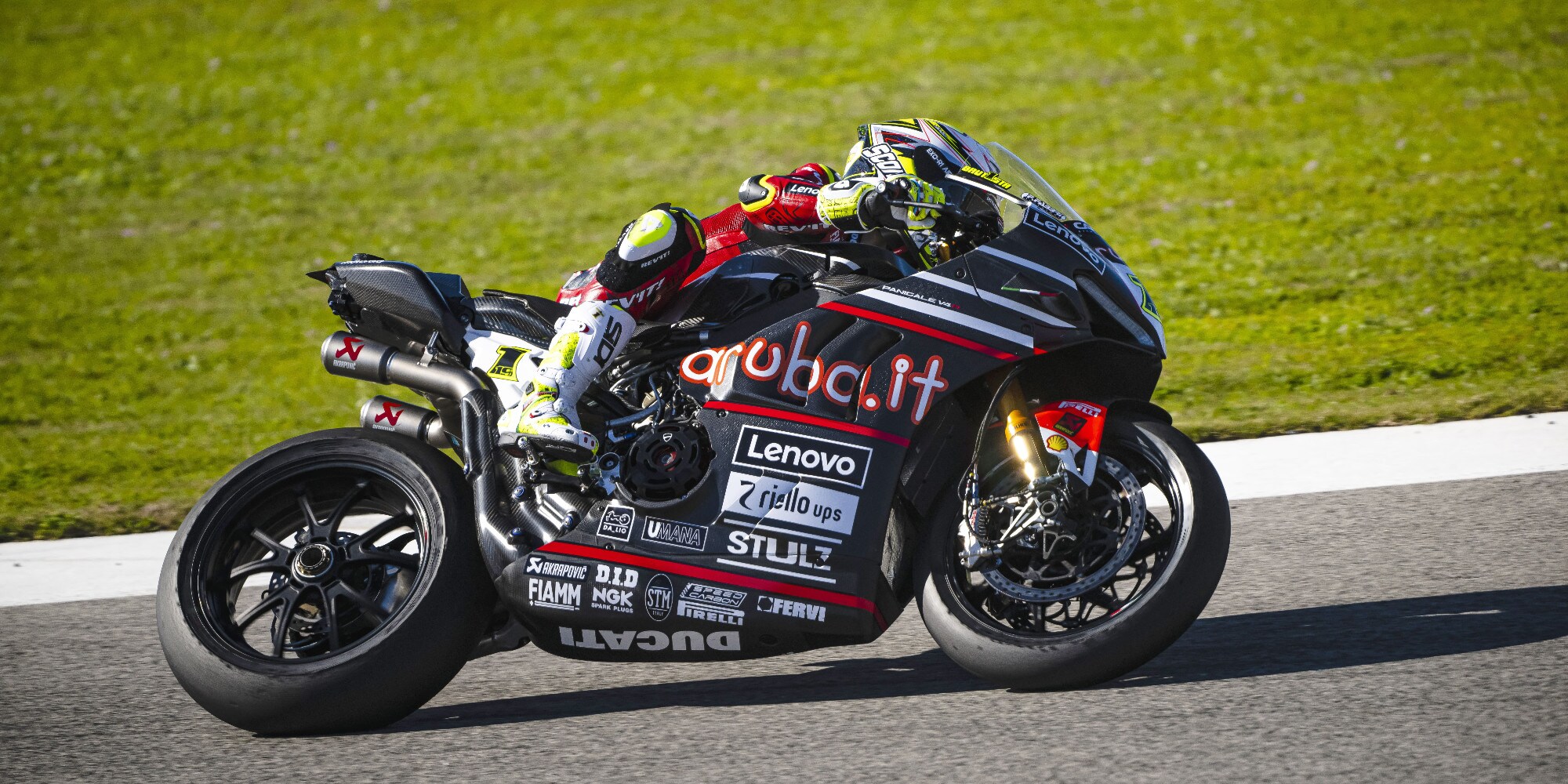 SBK Test Jerez, Alvaro Bautista: "Correre con il numero uno non è male"