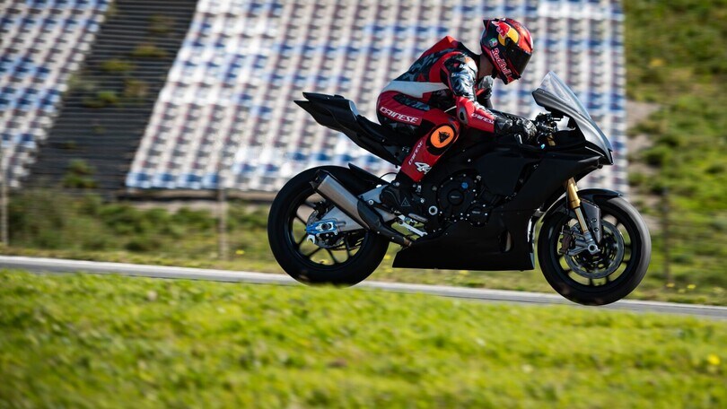 SBK ma non solo a Portimao: in pista anche Martin, Pol Espargarò e Oliveira