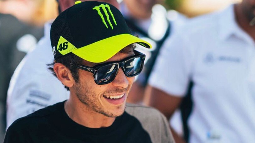 Valentino Rossi, bagno di folla a Bathurst