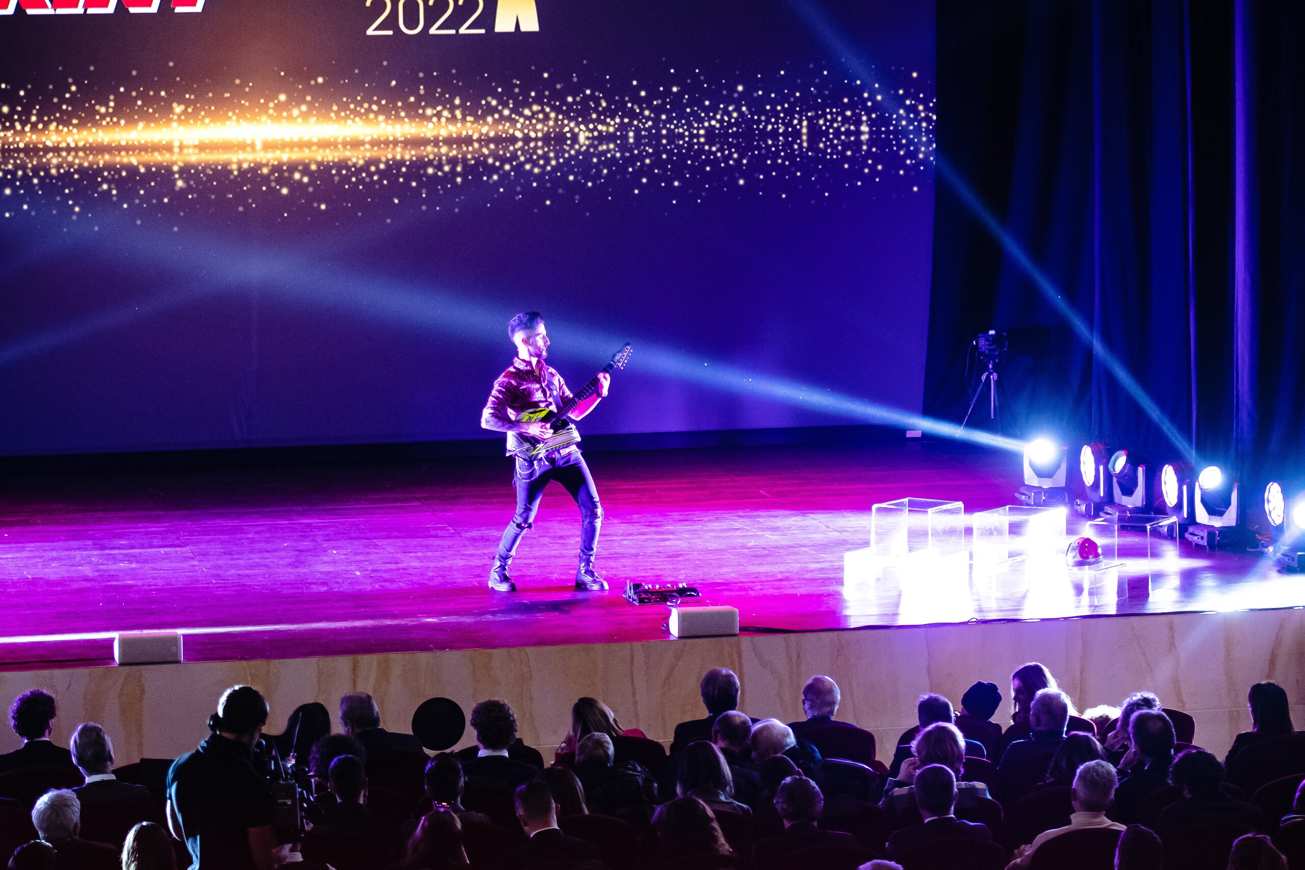 Caschi d'Oro 2022: spettacolo, musica e grandi ospiti a Rimini