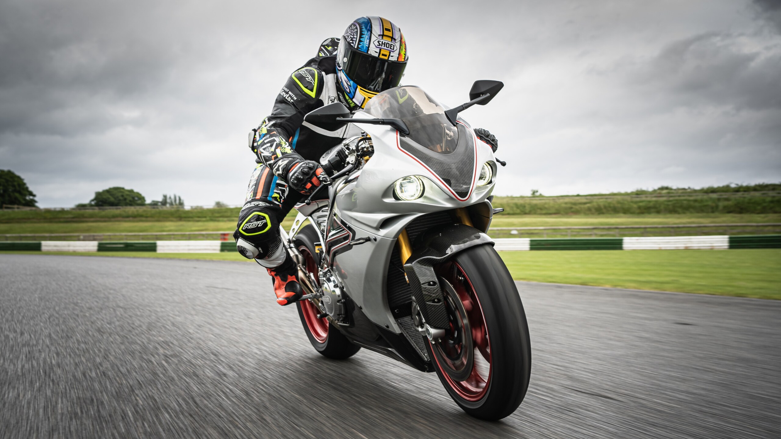 The Test: VS4V, nuova linfa per la Norton