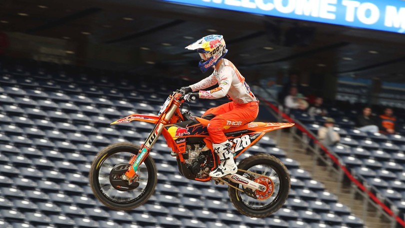 SX250 Est: la notte di Vialle