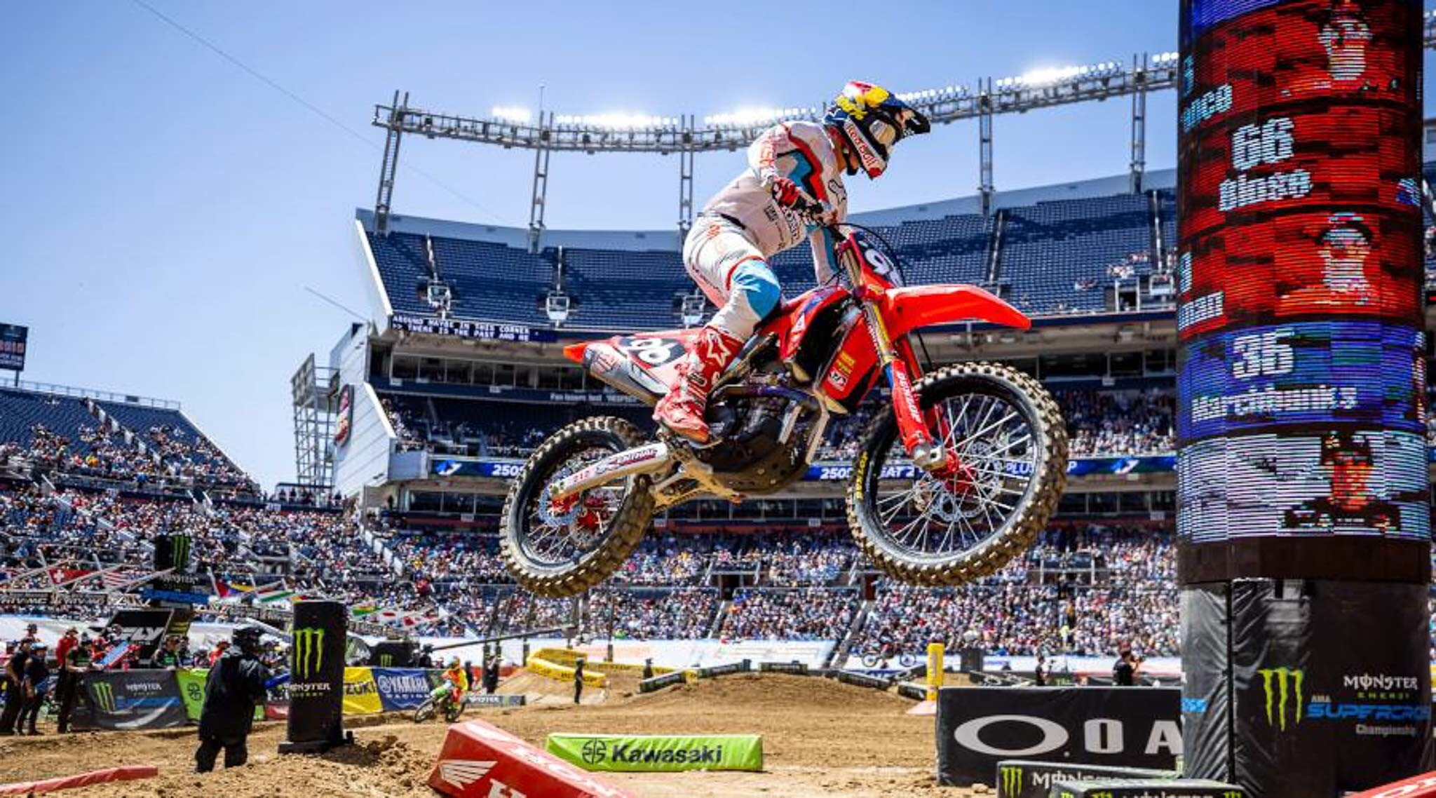 250 SX East: parte la caccia al titolo di Hunter