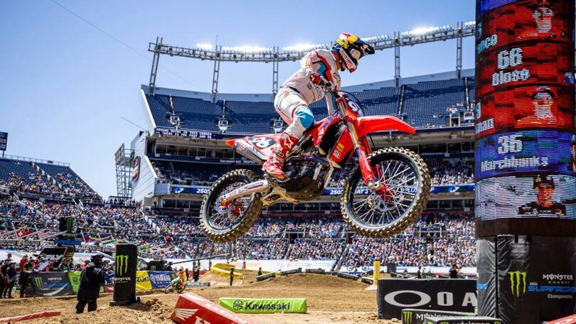250 SX East: parte la caccia al titolo di Hunter