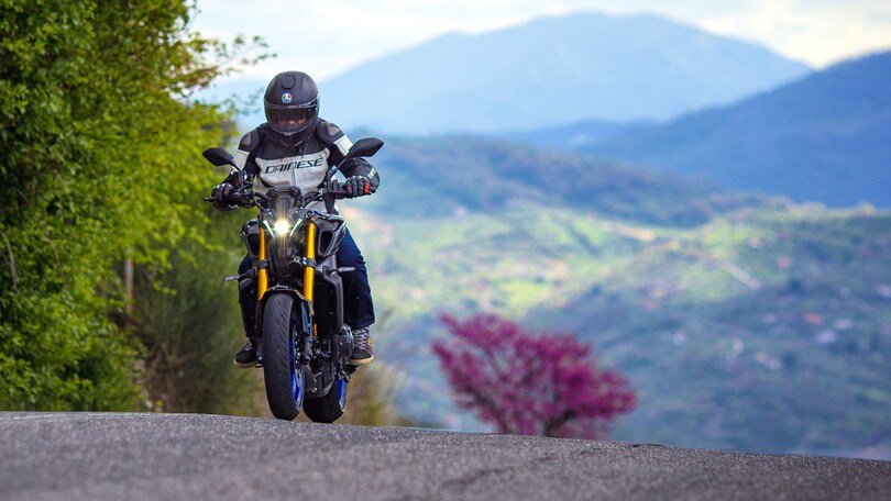 Giri e Gare: tra mari e monti per il Supermarecross