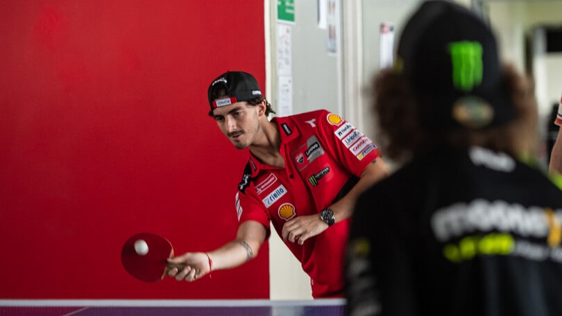MotoGP: la sfida a Sepang è già iniziata...sul tavolo da ping pong