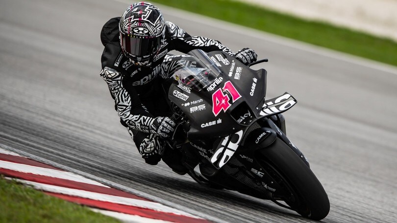 Test MotoGP, Espargarò: "L'Aprilia curva meglio, ma serve potenza"