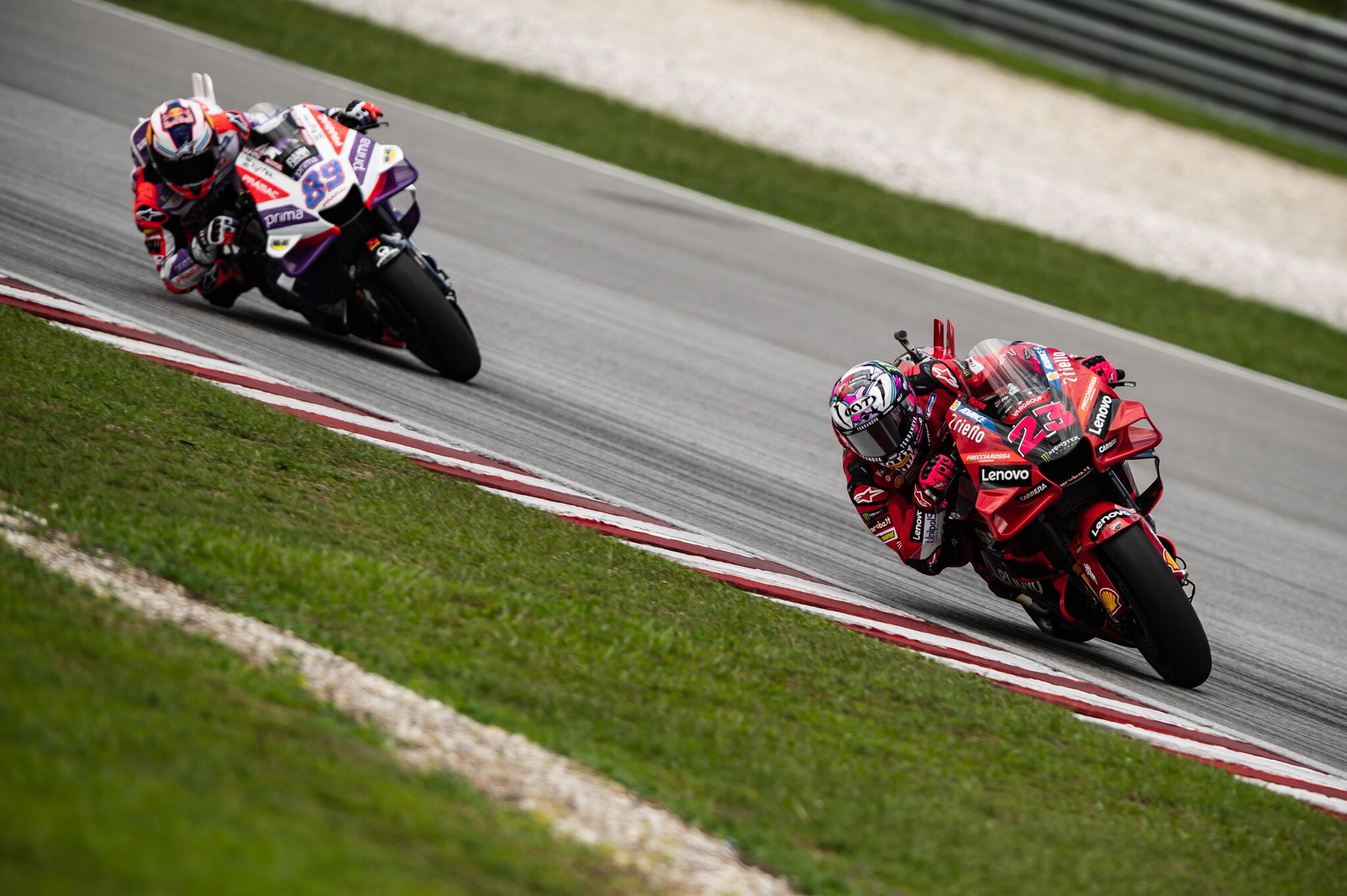 MotoGP, test Sepang day 1: le foto dei piloti in azione