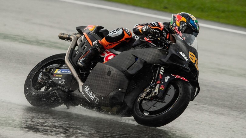 MotoGP test Sepang: (anche) KTM sperimenta i diffusori